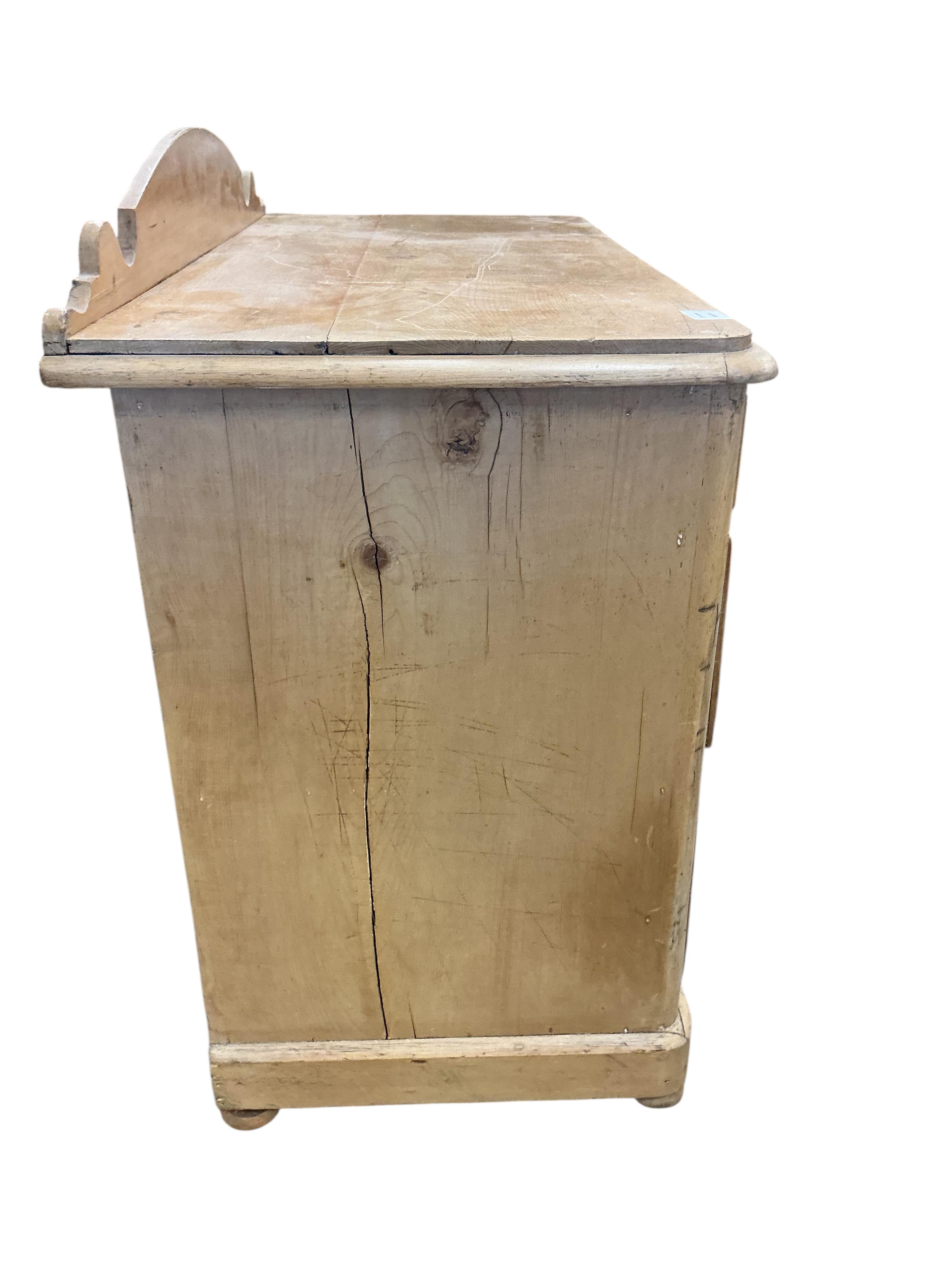 A Victorian pine five drawer chest, width 110cm, depth 54cm, height 92cm